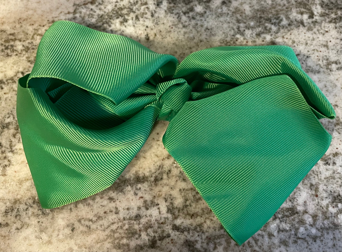 8 inch Green Bow