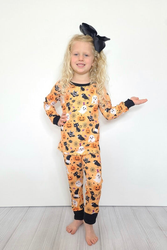 Halloween nights (unisex) pajamas